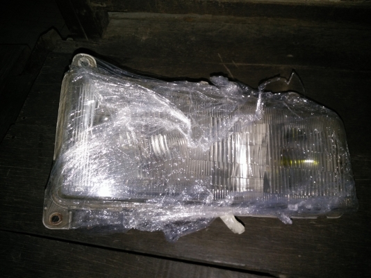 ไฟหน้าสิงห์ไฮเทคข้างขวา