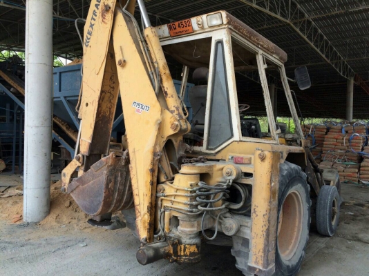 ขาย 255,000 JCB 3CX เครื่องดีเกียร์แรงปั้มดี ตู้เก๋ง เอกสารเล่มทะเบียนรถสวยพร้อมใช้ 090-772-3710 090-772-3708