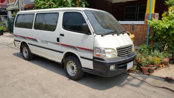 HIACE ปี 2003 มือ 1 สวยเดิมบาง ทั้งคัน  ภายในสวย เครื่องเดิม ดีเซล 5 แอล ต้องแก้ไข (สตาร์ทไม่ติด นะ )