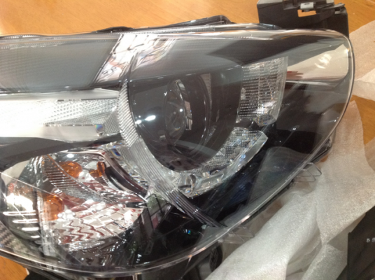 ไฟหน้า Mazda2 แบบ LED มี DRL Mazada 2 2015 skyactive