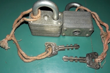 ขายแม่กุญแจMASTER Made in usa.งานเก่าเก็บ ขนาดยาว2" กว้าง1.5"