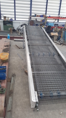 ขายสายพานลำเลียงยาว 5 เมตร 40,000 บาท