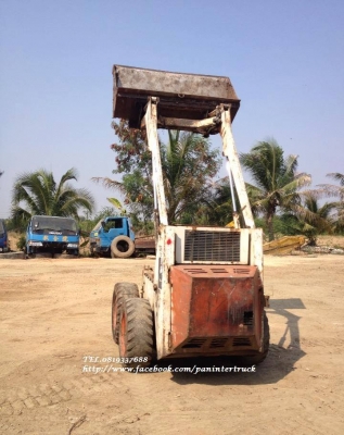 FROM JAPAN รถตักล้อยางWHEEL LOADER (BOBCAT CLARK TCM-725) ราคาเพียง 95,500 บาท สนใจรีบติดต่อ 0819337688