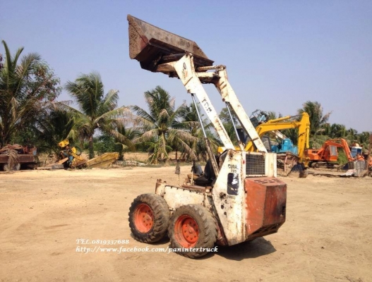 FROM JAPAN รถตักล้อยางWHEEL LOADER (BOBCAT CLARK TCM-725) ราคาเพียง 95,500 บาท สนใจรีบติดต่อ 0819337688
