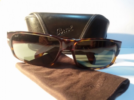 -ขายแว่นกันแดด persol