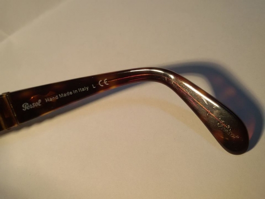 -ขายแว่นกันแดด persol