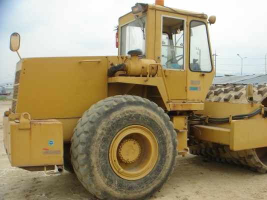 รถบด ROLLER SAKAI สั่นสะเทือน