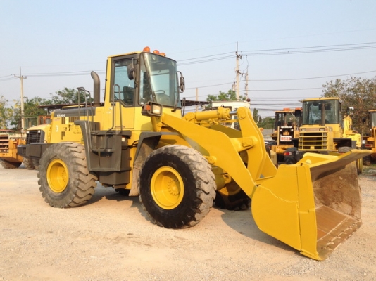 รถตักล้อยาง KOMATSU WA300-3 นำเข้าจากญี่ปุ่น และหลายรุ่นหลายขนาด ญี่ปุ่นแท้ๆ สวยๆ พร้อมใช้งานทุกคัน โทร.090-986-2521 อ๊อบ รถตักล้อยาง KOMATSU WA300-3 นำเข้าจากญี่ปุ่น และหลายรุ่นหลายขนาด ญี่ปุ่นแท้ๆ สวยๆ พร้อมใช้งานทุกคัน โทร.090-986-2521 อ๊อบ