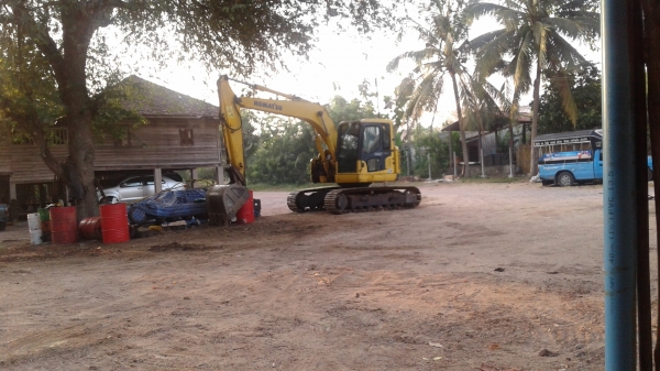 ขายรถแม็คโค komatsu pc128us-8