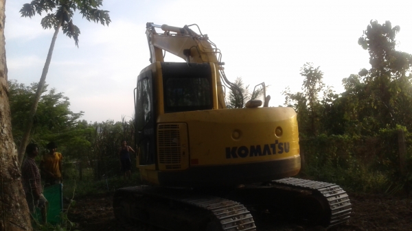 ขายรถแม็คโค komatsu pc128us-8