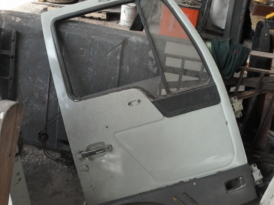 ประตูไฮเทคซ้าย+ขวาใช้งานใด้ตามสภาพ