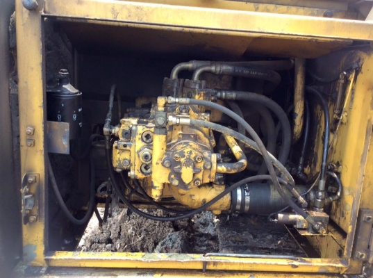 Komatsu PC200-6 นอก