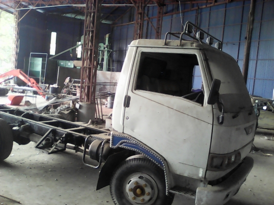 หกล้อhino117หัวลากคัทซี