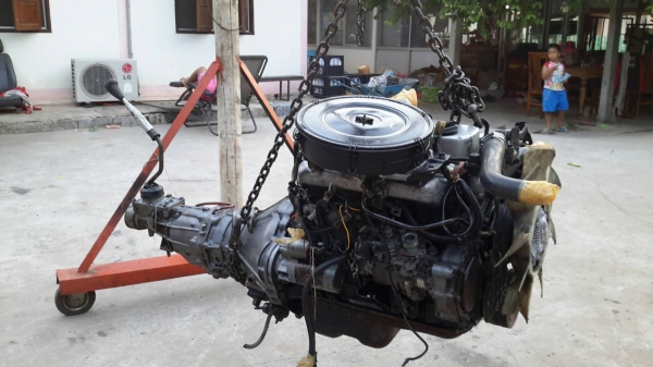 เครื่อง-เกียร์TD25 สภาพพร้อมใช้งาน