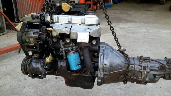 เครื่อง-เกียร์TD25 สภาพพร้อมใช้งาน