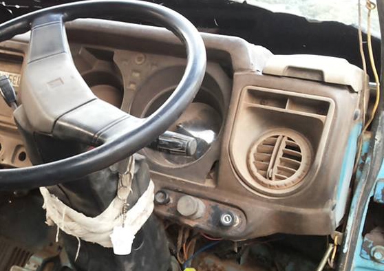 **145,000 บ. ต่อรอง/// 6ล้อ ISUZU KS-100แรง ฝาดำ เครื่องใหม่ เกียร์เดิม ช่วงล่างใหญ่ หน้า115 ท้ายF สโลวกลาง ครบ หัวเก๋งดี สีไม่สวย พ.พาวเวอร์ คัสซีเก็บงานแล้ว แข็งแรง ดี กระบะพื้นไม้คอกเกษตร 4.30ม. ยางหน้า7.50/16 หลัง 8.25/16 สภาพ65-70\% ตามสภาพ พร้อมลุย เ