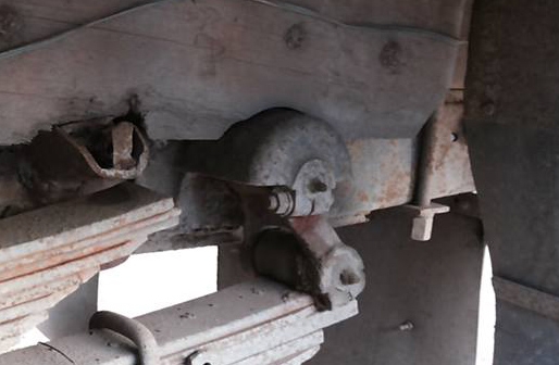 **145,000 บ. ต่อรอง/// 6ล้อ ISUZU KS-100แรง ฝาดำ เครื่องใหม่ เกียร์เดิม ช่วงล่างใหญ่ หน้า115 ท้ายF สโลวกลาง ครบ หัวเก๋งดี สีไม่สวย พ.พาวเวอร์ คัสซีเก็บงานแล้ว แข็งแรง ดี กระบะพื้นไม้คอกเกษตร 4.30ม. ยางหน้า7.50/16 หลัง 8.25/16 สภาพ65-70\% ตามสภาพ พร้อมลุย เ