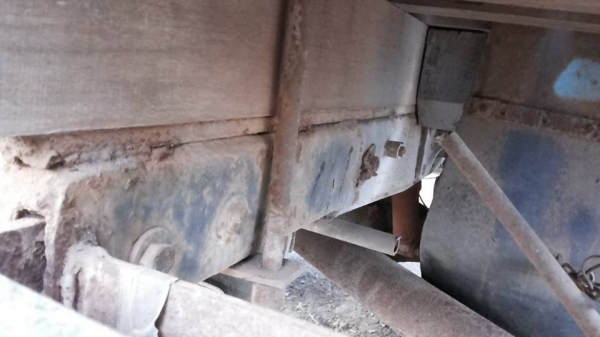 **145,000 บ. ต่อรอง/// 6ล้อ ISUZU KS-100แรง ฝาดำ เครื่องใหม่ เกียร์เดิม ช่วงล่างใหญ่ หน้า115 ท้ายF สโลวกลาง ครบ หัวเก๋งดี สีไม่สวย พ.พาวเวอร์ คัสซีเก็บงานแล้ว แข็งแรง ดี กระบะพื้นไม้คอกเกษตร 4.30ม. ยางหน้า7.50/16 หลัง 8.25/16 สภาพ65-70\% ตามสภาพ พร้อมลุย เ