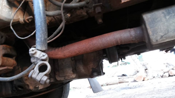 **145,000 บ. ต่อรอง/// 6ล้อ ISUZU KS-100แรง ฝาดำ เครื่องใหม่ เกียร์เดิม ช่วงล่างใหญ่ หน้า115 ท้ายF สโลวกลาง ครบ หัวเก๋งดี สีไม่สวย พ.พาวเวอร์ คัสซีเก็บงานแล้ว แข็งแรง ดี กระบะพื้นไม้คอกเกษตร 4.30ม. ยางหน้า7.50/16 หลัง 8.25/16 สภาพ65-70\% ตามสภาพ พร้อมลุย เ