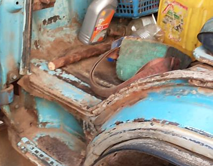 **145,000 บ. ต่อรอง/// 6ล้อ ISUZU KS-100แรง ฝาดำ เครื่องใหม่ เกียร์เดิม ช่วงล่างใหญ่ หน้า115 ท้ายF สโลวกลาง ครบ หัวเก๋งดี สีไม่สวย พ.พาวเวอร์ คัสซีเก็บงานแล้ว แข็งแรง ดี กระบะพื้นไม้คอกเกษตร 4.30ม. ยางหน้า7.50/16 หลัง 8.25/16 สภาพ65-70\% ตามสภาพ พร้อมลุย เ