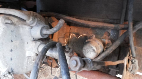 **145,000 บ. ต่อรอง/// 6ล้อ ISUZU KS-100แรง ฝาดำ เครื่องใหม่ เกียร์เดิม ช่วงล่างใหญ่ หน้า115 ท้ายF สโลวกลาง ครบ หัวเก๋งดี สีไม่สวย พ.พาวเวอร์ คัสซีเก็บงานแล้ว แข็งแรง ดี กระบะพื้นไม้คอกเกษตร 4.30ม. ยางหน้า7.50/16 หลัง 8.25/16 สภาพ65-70\% ตามสภาพ พร้อมลุย เ