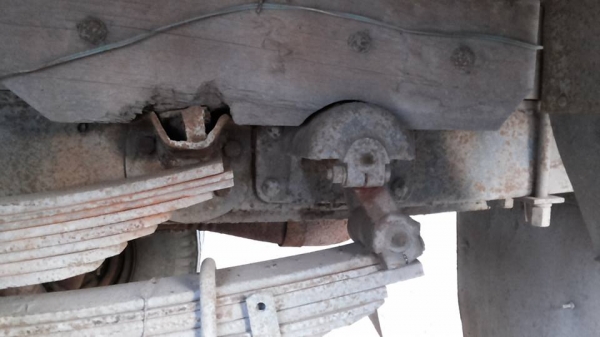 **145,000 บ. ต่อรอง/// 6ล้อ ISUZU KS-100แรง ฝาดำ เครื่องใหม่ เกียร์เดิม ช่วงล่างใหญ่ หน้า115 ท้ายF สโลวกลาง ครบ หัวเก๋งดี สีไม่สวย พ.พาวเวอร์ คัสซีเก็บงานแล้ว แข็งแรง ดี กระบะพื้นไม้คอกเกษตร 4.30ม. ยางหน้า7.50/16 หลัง 8.25/16 สภาพ65-70\% ตามสภาพ พร้อมลุย เ