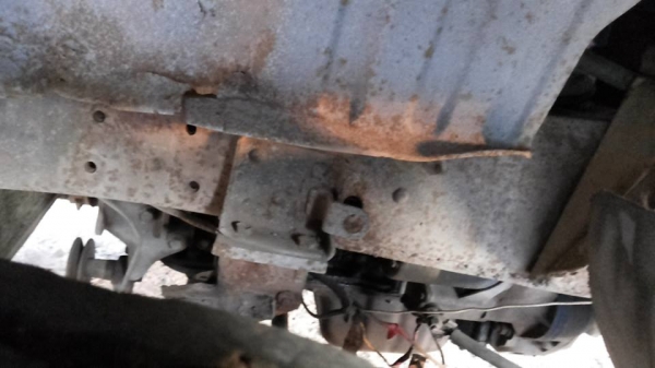 **145,000 บ. ต่อรอง/// 6ล้อ ISUZU KS-100แรง ฝาดำ เครื่องใหม่ เกียร์เดิม ช่วงล่างใหญ่ หน้า115 ท้ายF สโลวกลาง ครบ หัวเก๋งดี สีไม่สวย พ.พาวเวอร์ คัสซีเก็บงานแล้ว แข็งแรง ดี กระบะพื้นไม้คอกเกษตร 4.30ม. ยางหน้า7.50/16 หลัง 8.25/16 สภาพ65-70\% ตามสภาพ พร้อมลุย เ