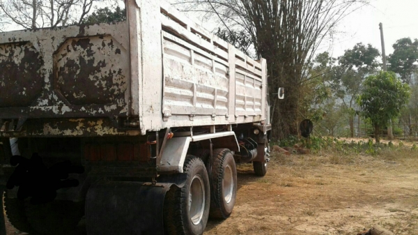 ต้องการขายด่วน  รถบรรทุก 10 ล้อ MITSUBISHI FN527 MA 195  รถบ้านสวย ๆ เจ้าของขายเอง ราคาคุยกันได้นะคะ