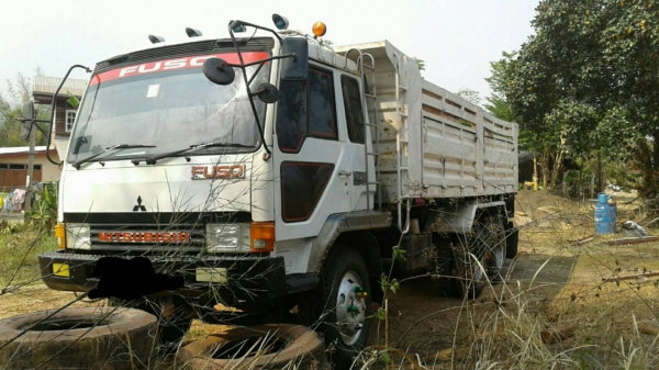 ต้องการขายด่วน  รถบรรทุก 10 ล้อ MITSUBISHI FN527 MA 195  รถบ้านสวย ๆ เจ้าของขายเอง ราคาคุยกันได้นะคะ
