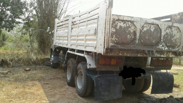 ต้องการขายด่วน  รถบรรทุก 10 ล้อ MITSUBISHI FN527 MA 195  รถบ้านสวย ๆ เจ้าของขายเอง ราคาคุยกันได้นะคะ