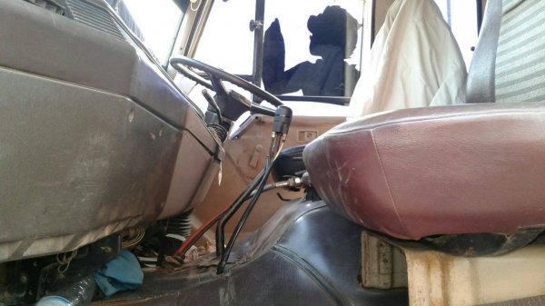 ต้องการขายด่วน  รถบรรทุก 10 ล้อ MITSUBISHI FN527 MA 195  รถบ้านสวย ๆ เจ้าของขายเอง ราคาคุยกันได้นะคะ