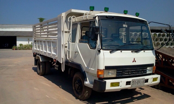 ขายรถ6ล้อดั๊มเครื่อง6D14ช่วงยาว4.2เมตร