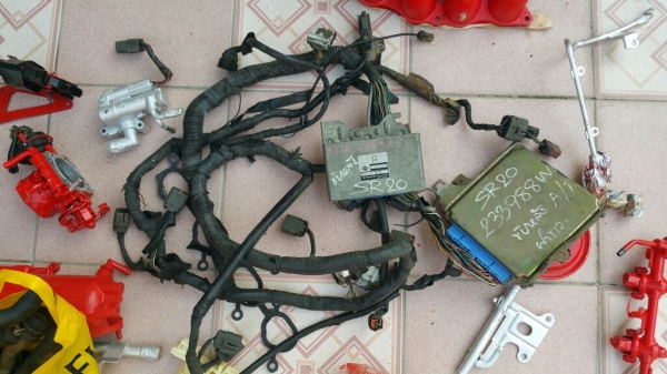 ขายอะไหล่ sr20 auto ชิ้นละ 750 บาท (ราคา net กรุณาอย่าต่อครับ ราคาไม่แพง)  พ่นสีแดงกันความร้อนมา สภาพตามรูปครับ ชิ้นเล็ก ชิ้นน้อยผมแถมให้ถ้าเอาเยอะ

ยกเว้น กล่องเครื่อง 2500 บาท
กล่องเกียร์ 2000 บาท
ชุดสายไฟ 2000 บาท

สนใจติดต่อ 0834301397
Line: surawat.h