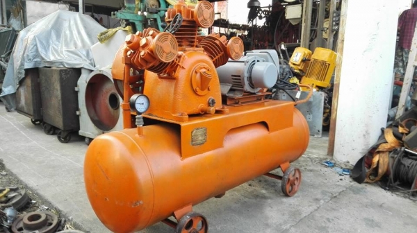 ** ยกแล้วครับ!! ** ปั้มลม HITACHI 3 HP 150 ลิตร. มอเตอร์มิตซู ไฟบ้าน 220V สภาพสวยสดนอกพร้อมใช้มาเทสได้ครับ!!