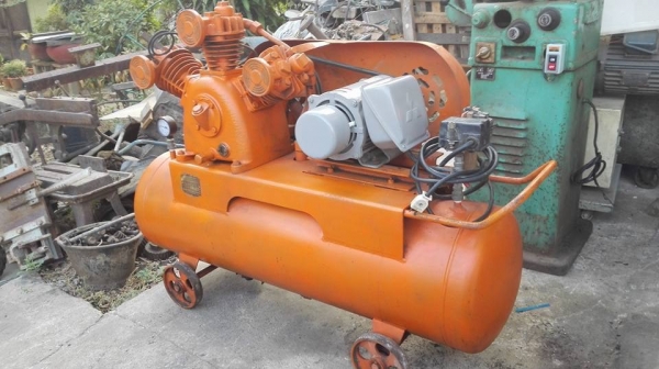 ** ยกแล้วครับ!! ** ปั้มลม HITACHI 3 HP 150 ลิตร. มอเตอร์มิตซู ไฟบ้าน 220V สภาพสวยสดนอกพร้อมใช้มาเทสได้ครับ!!