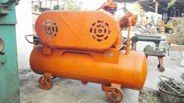 ** ยกแล้วครับ!! ** ปั้มลม HITACHI 3 HP 150 ลิตร. มอเตอร์มิตซู ไฟบ้าน 220V สภาพสวยสดนอกพร้อมใช้มาเทสได้ครับ!!