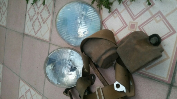 Seat belt ติดรถ bmw 2002 มาครับ
ผมซื้อมา 1000 ขาย 1000 บาทครับ

หลอดไฟหน้าแถมครับ

0834301397
Line: surawat.hant