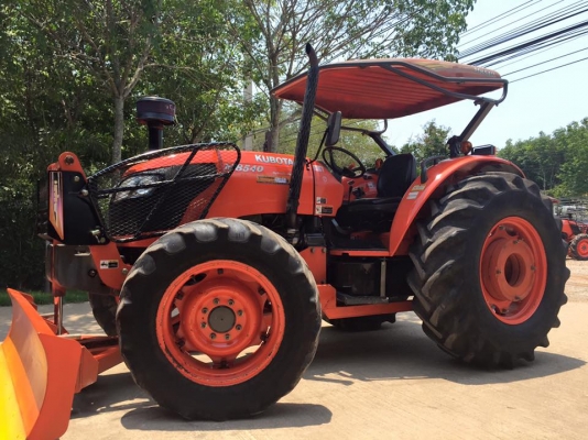 ขายรถไถ Kubota M8540 (4WD) พร้อมดันหน้า ผานบุกเบิกช้าง รถ1100ชั่วโมง พร้อมใช้งานครับ ขายรถไถ Kubota M8540 (4WD) พร้อมดันหน้า ผานบุกเบิกช้าง รถ1100ชั่วโมง พร้อมใช้งานครับ