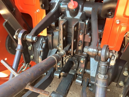 ขายรถไถ Kubota L3608(4WD) พร้อมใบมีดและผานพรวนช้าง รถไร่ เดิมๆ สวยพร้อมใช้งาน
