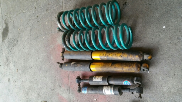 อะไหล่ ช่วงล่าง ติดรถ mustang 67 
ทั้งกอง 5000 บาท

Line: surawat.hant
0834301397