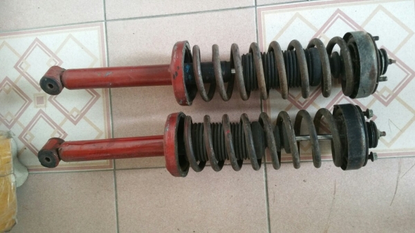 ขาย shock หน้า+หลัง bmw e21 ( ดุม+caliper คู่หน้าไม่ให้นะครับ จะเก็บไว้ใส่ใน bmw 2002)
สภาพยังใช้งานได้ครับ

5000 บาท

0834301397
Line:  surawat.hant