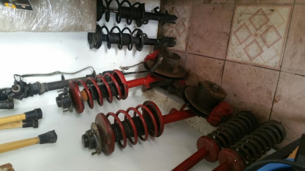 ขาย shock หน้า+หลัง bmw e21 ( ดุม+caliper คู่หน้าไม่ให้นะครับ จะเก็บไว้ใส่ใน bmw 2002)
สภาพยังใช้งานได้ครับ

5000 บาท

0834301397
Line:  surawat.hant