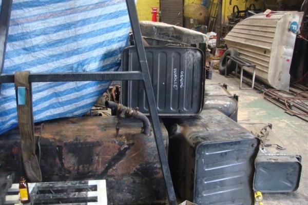 ขายถังน้ำมัน 9ลูก  12000 บาท