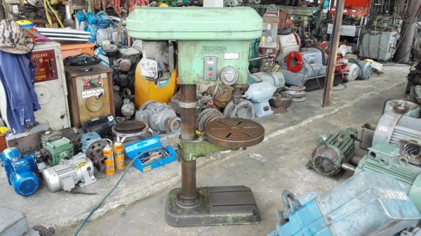 ** ยกแล้วครับ!! **เจาะญี่ปุ่น ENSHU JAPAN สูง 130 cm. เจาะได้ถึง 1"นิ้ว มอเตอร์ Mitsu 1 HP 380V โต้ะสวยคอแน่นมาเทสได้!!