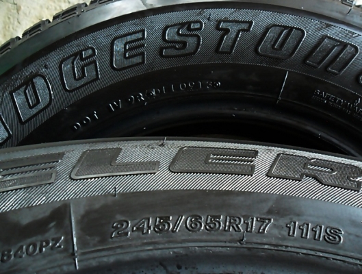 ยาง17กระบะสูง บริดสโตน245-65-R17ลงพื้นปลายปี13 (4เส้น 2,800)