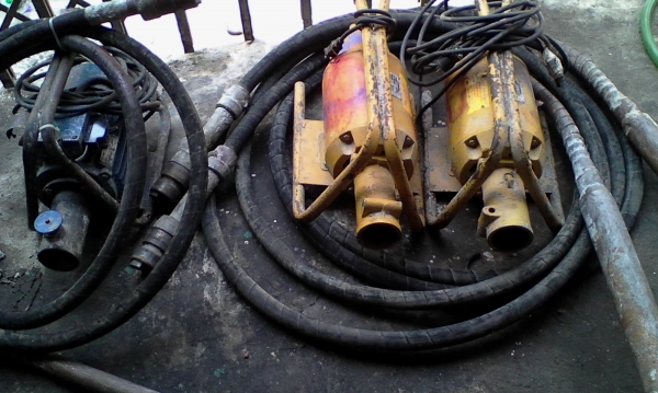 ขายเครื่องจี้ปูน3ชุดราคาถูก