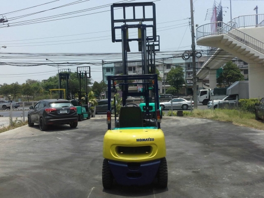 KOMATSU FD25-12ขนาด2.5ตัน เสาสูง3เมตร เกียร์ธรรมดา เครื่องยนต์ดีเซล4D94E ยางตัน4เส้น ราคาต่อรองได้0816161541