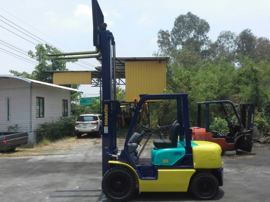 KOMATSU FD25-12ขนาด2.5ตัน เสาสูง3เมตร เกียร์ธรรมดา เครื่องยนต์ดีเซล4D94E ยางตัน4เส้น ราคาต่อรองได้0816161541