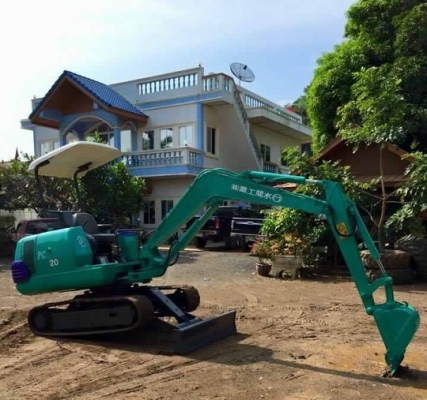 ขายด่วน KOMATSU PC20-7E สภาพพร้อมทำสี สวยเหมือนใหม่ ระบบไวคล่องแคล่ว รุ่นนี้มาเร็วไปเร็ว รถเก่านอกญี่ปุ่นแท้ 100\%  มีเอกสารใบซื้อขายและใบอินวอย  ราคา 320,000 บาท  สนใจติดต่อ วัชรัตน์ รุ่งเรืองแทรคเตอร์  ที่ตั้ง:อำเภอพระพุทธบาท จังหวัดสระบุรี โทร:092576890