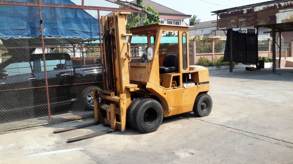 ขายด่วนรถโฟล์คลิฟท์ ยี่ห้อ TCM 3.5 Tons